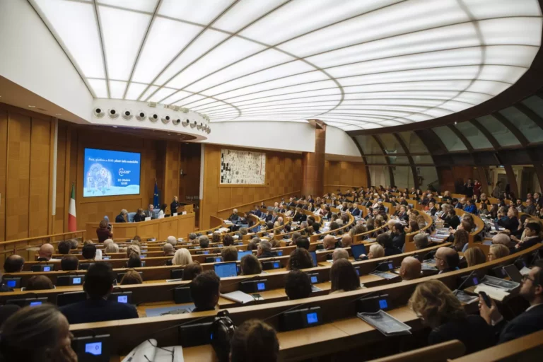 Presentato il rapporto ASViS 2025: pace, giustizia e tutela dei diritti, pilastri imprescindibili dello sviluppo sostenibile